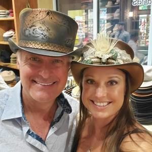 Meet your Posher, Crystal